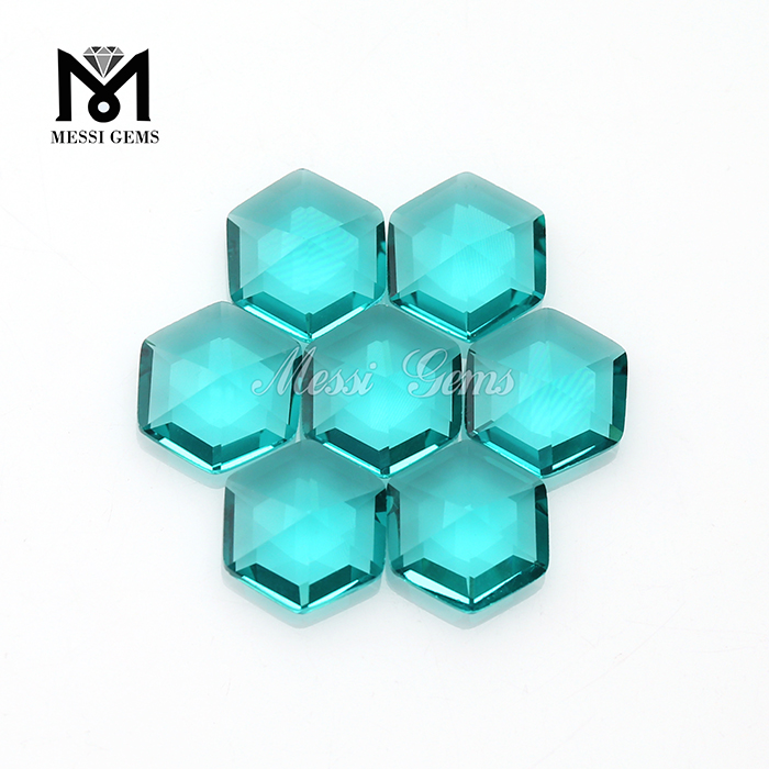 prix d\'usine 10 * 10 gemmes en vrac en verre synthétique de forme hexagonale