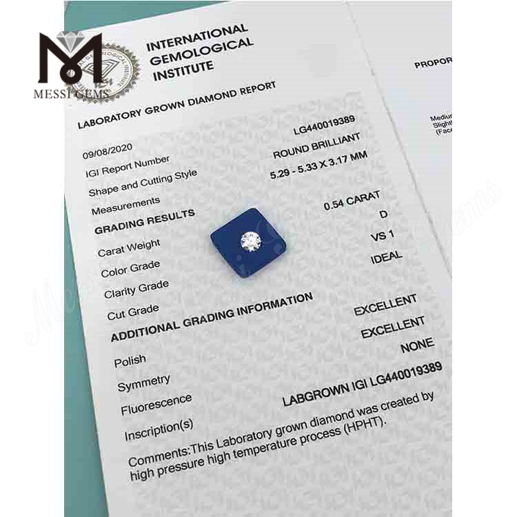 0.54 carat D VS1 Round BRILLIANT EX diamants manufacturés à vendre