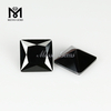 Pierre de zircone cubique noire taillée carrée de 7x7 mm