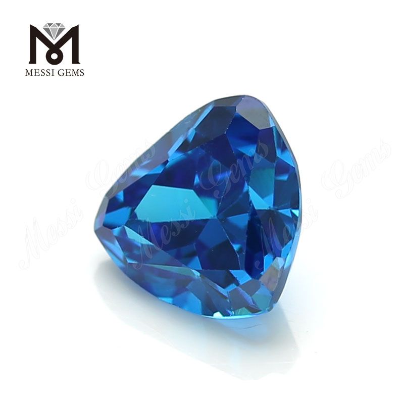 Haute qualité trillion forme 8*8mm bleu topaze CZ prix de la pierre de zircone cubique