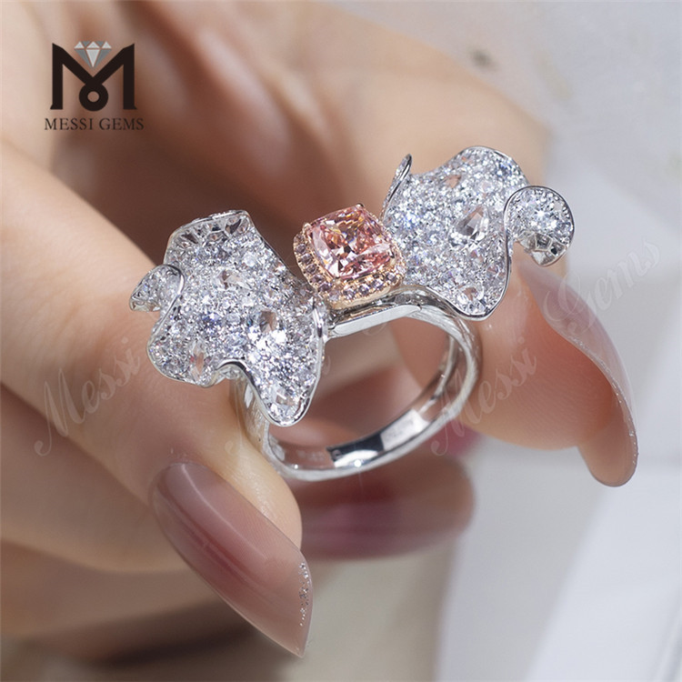 bague diamant taille coussin rose
