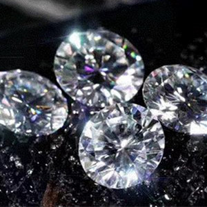 Combien coûtent les diamants moissanite ?Vont-ils ternir ?