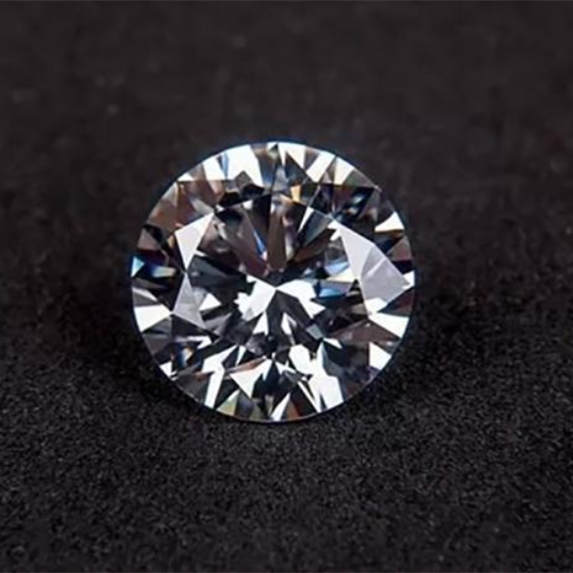 Moissanite vs diamant de laboratoire vs diamants naturels